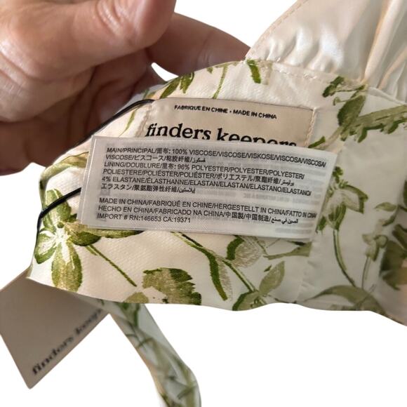 Finders Keepers Carlotta Sage Green Floral Halter Wrap Crop Top L NWT - Picture 6 of 7